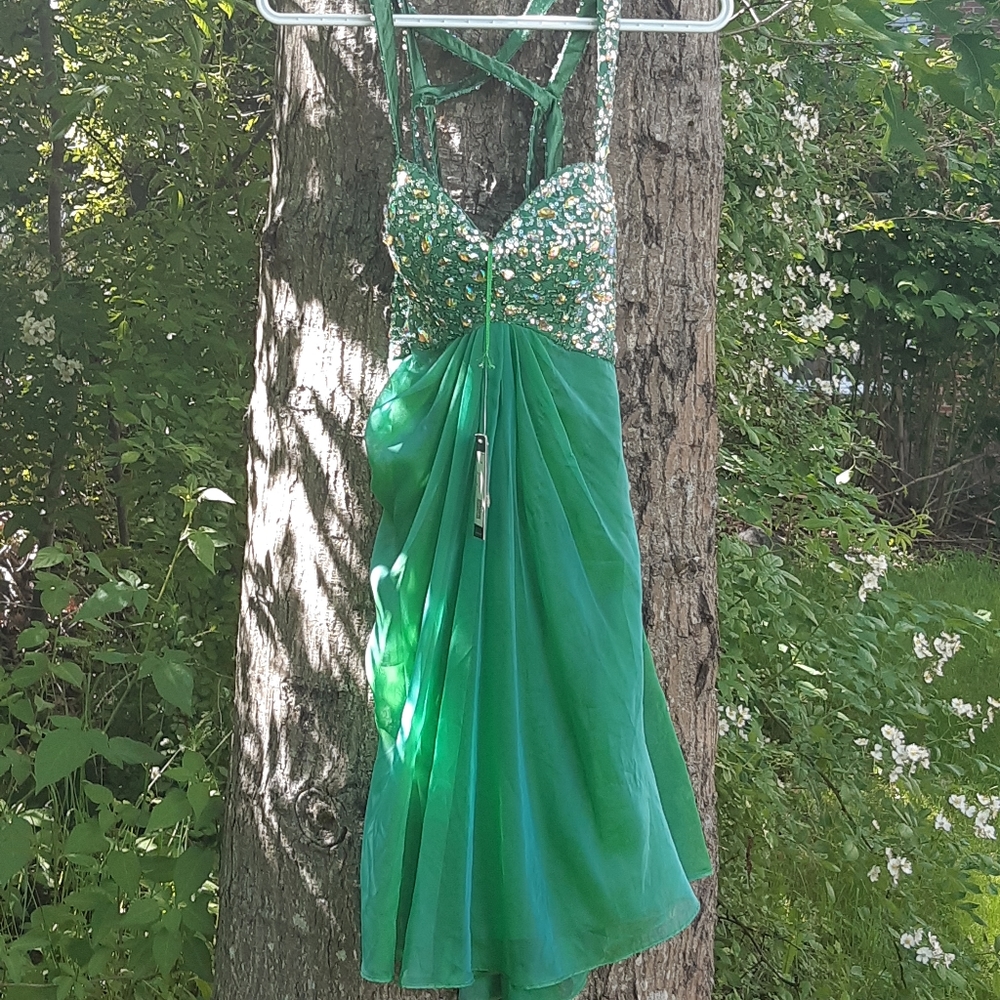 Faviana Dress NWT Green sz 4 XS